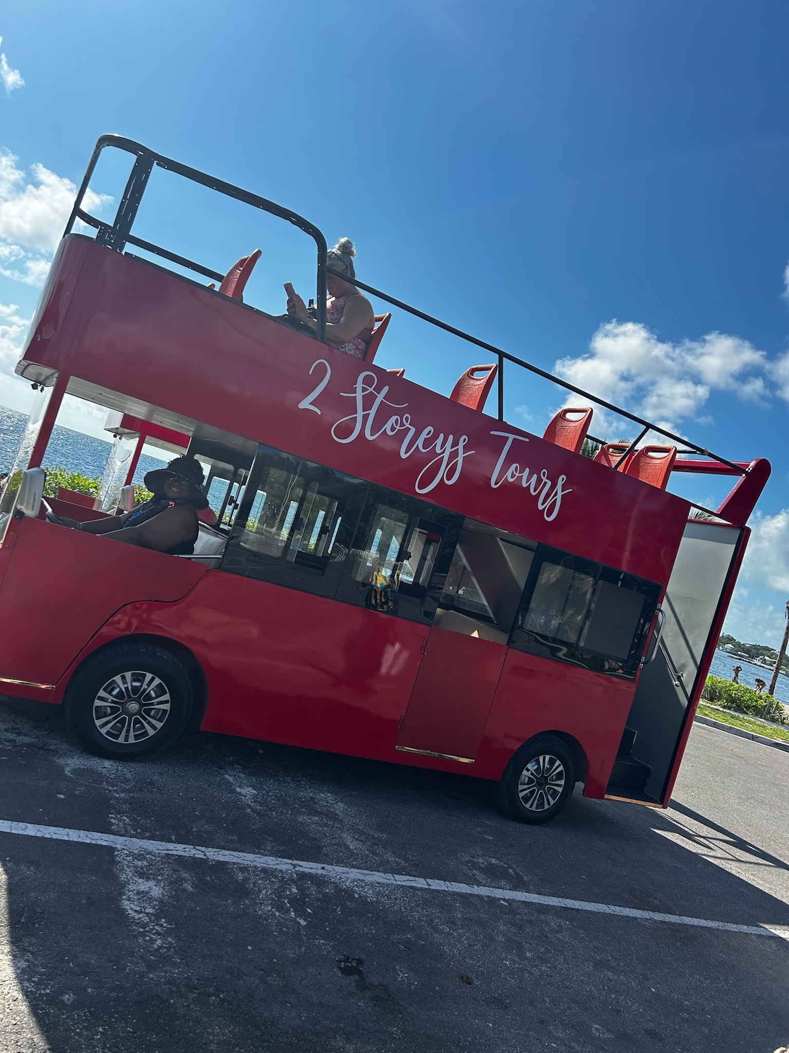 2 Storey Tours